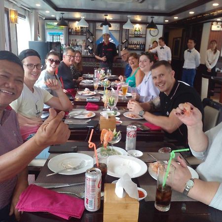 Halong Sapphire Cruise Hotel Nan Giang Ngoại thất bức ảnh
